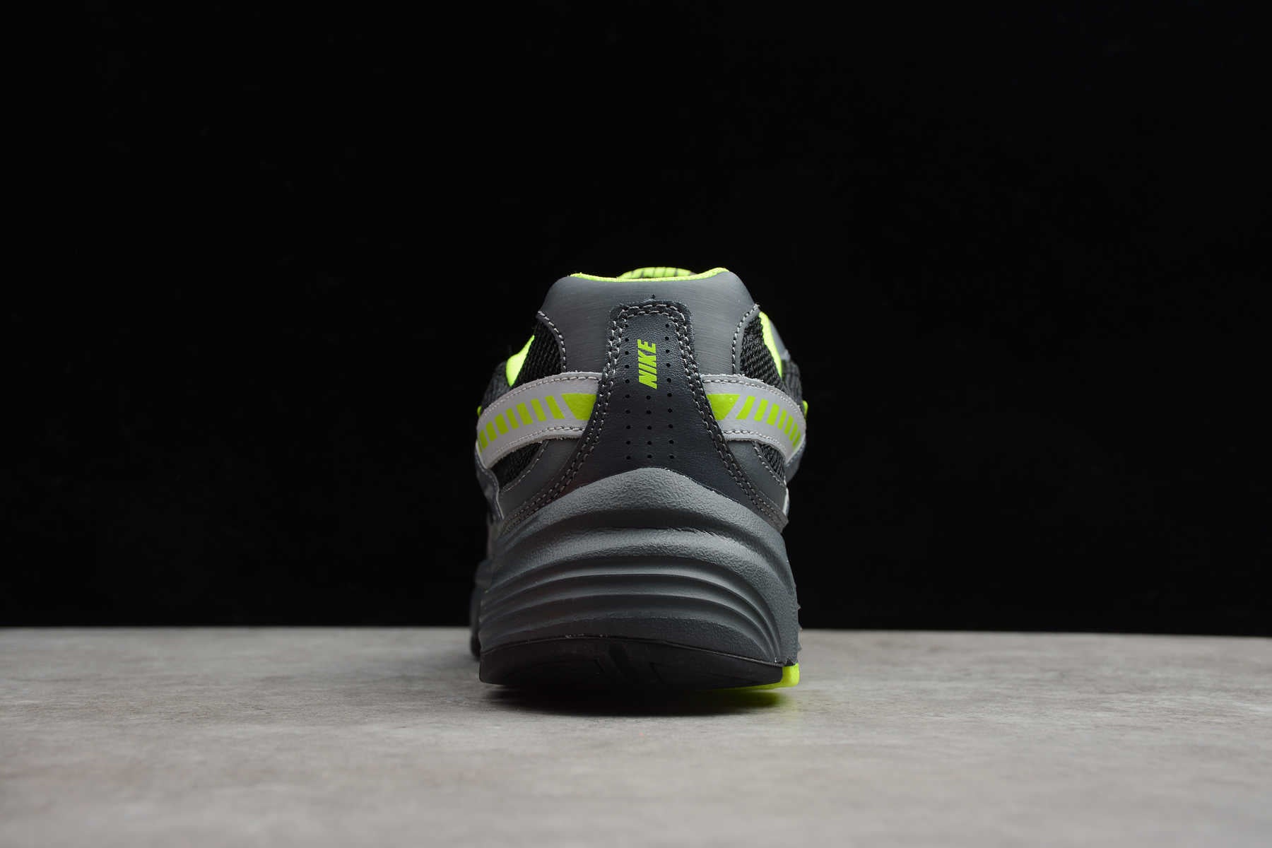 NikeUnisex Initiator - Black/Grey