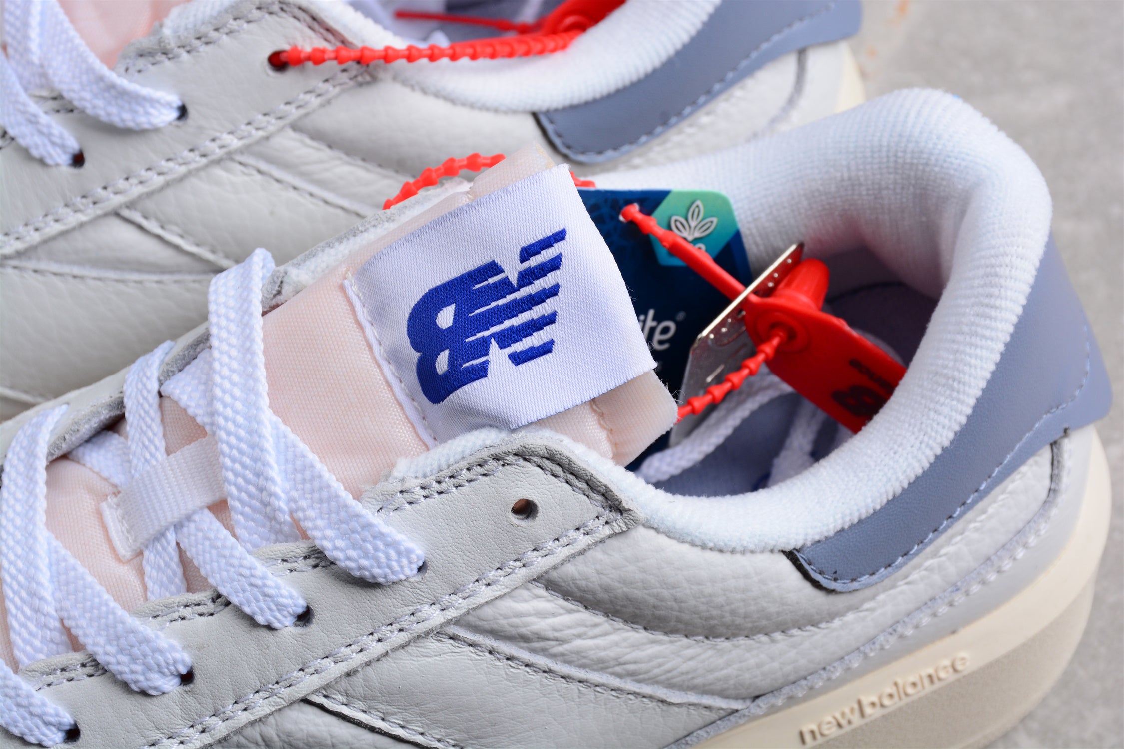 New Balance CT302 - White