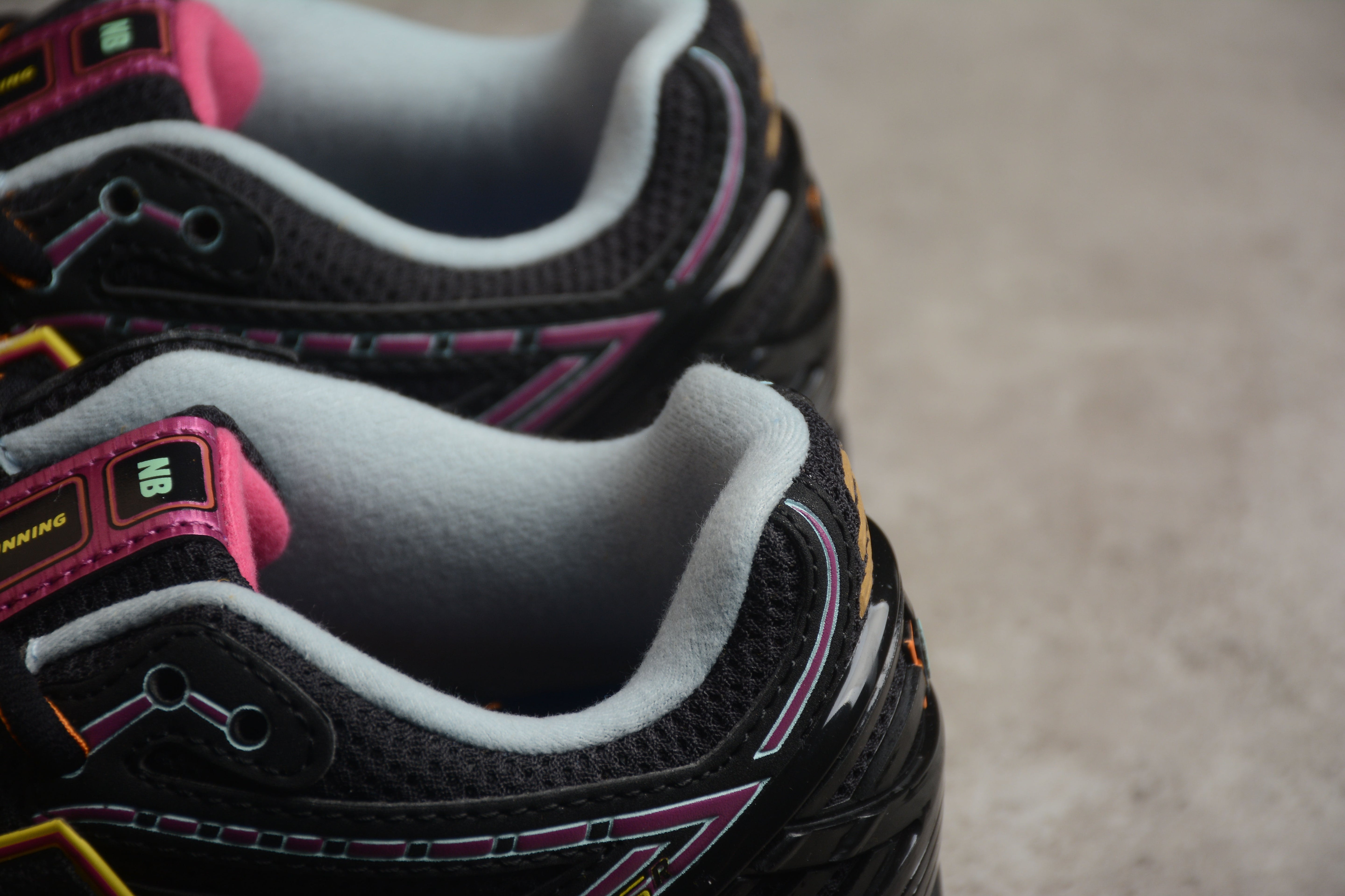 New Balance 1906R - Neon Nights