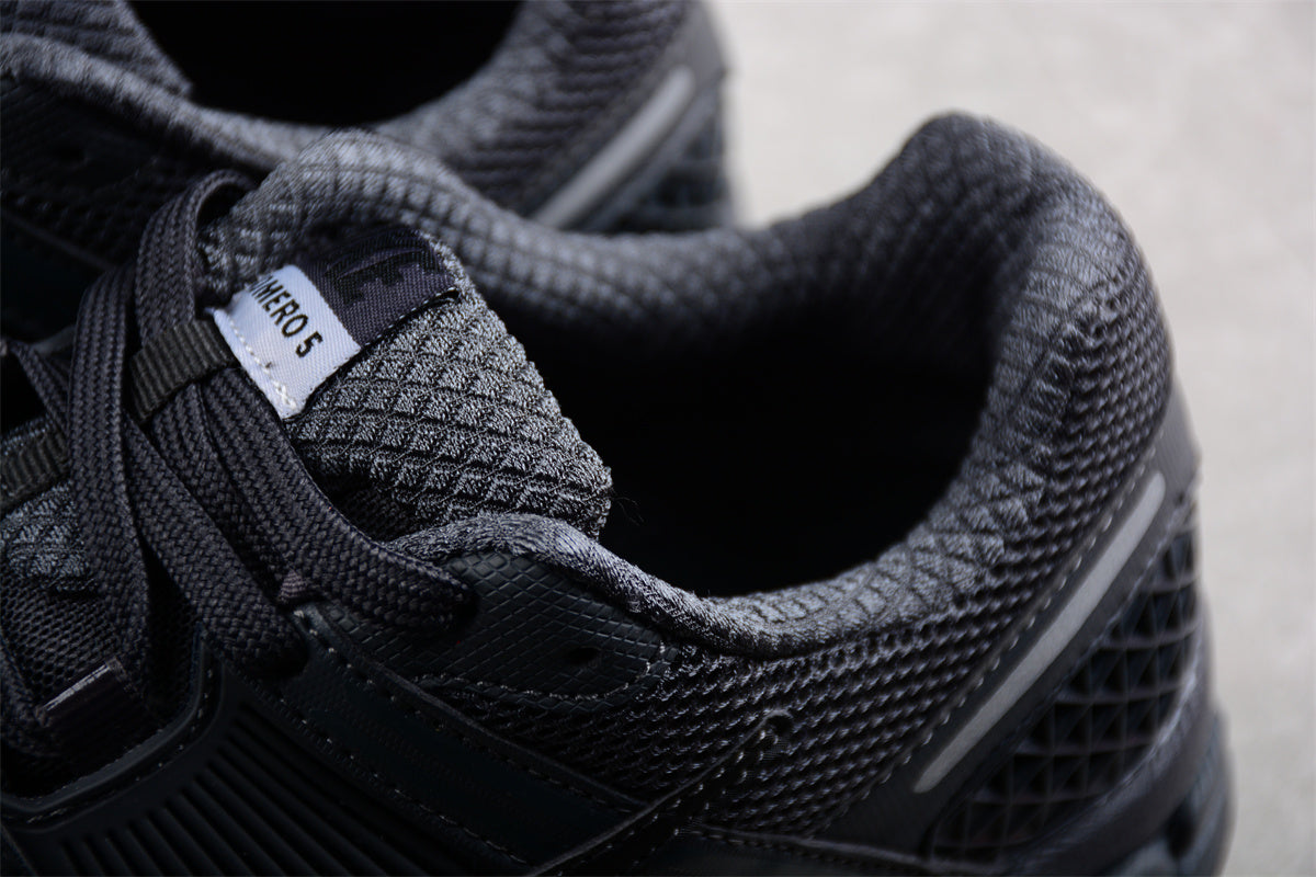 NikeMens Zoom Vomero 5 Anthracite - Black