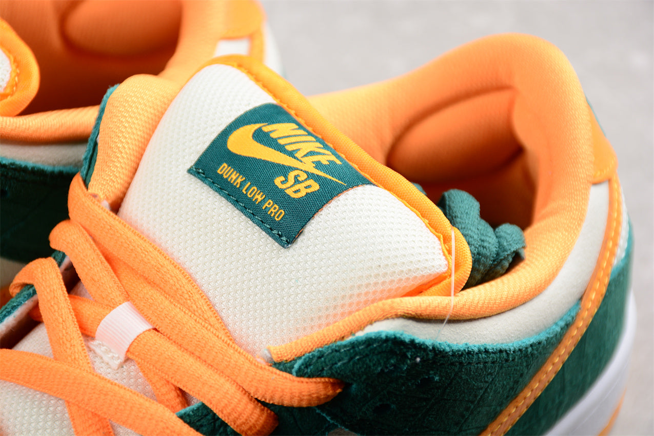 NikeMens SB Dunk Low - Legion Pine