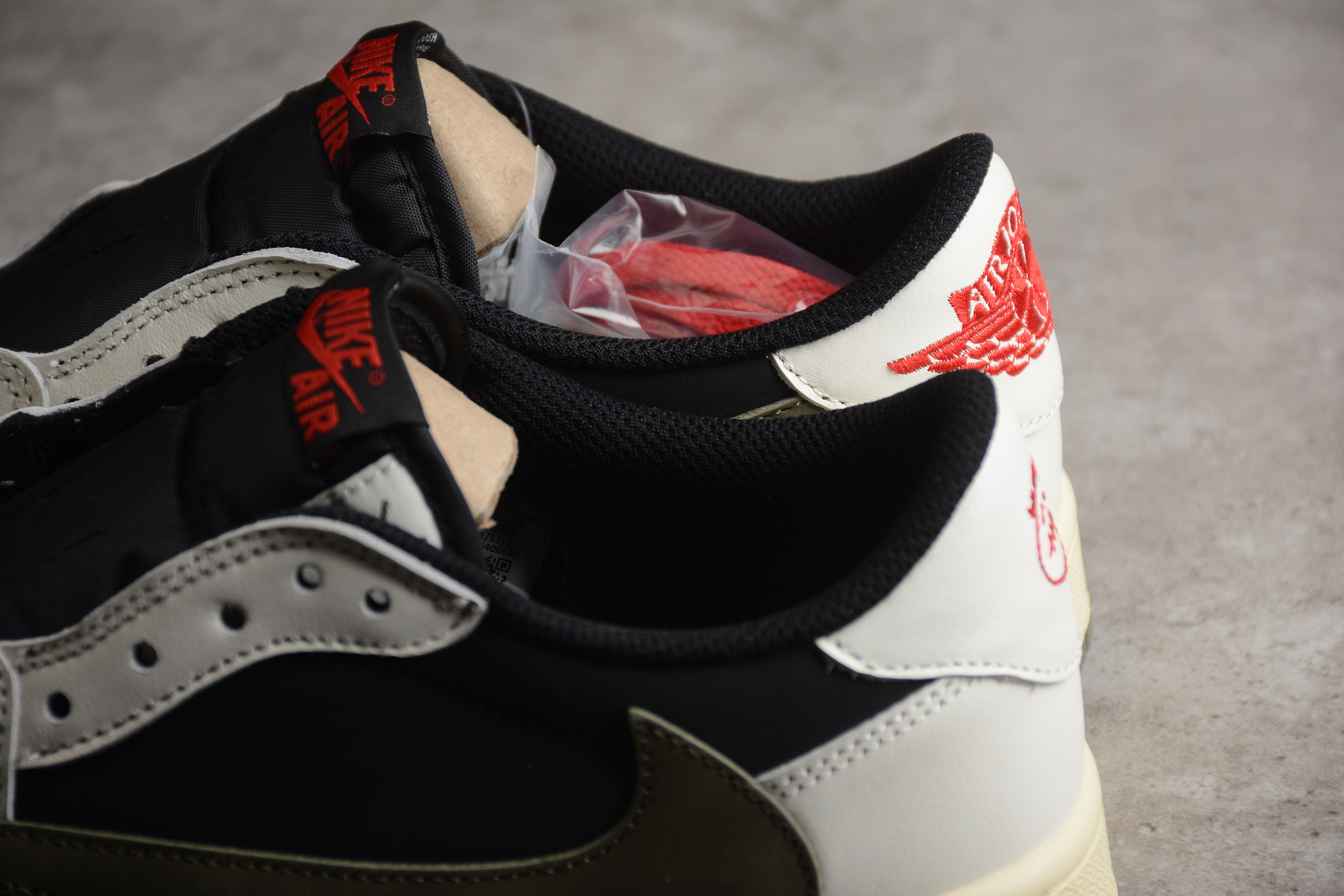 Travis Scott x Air Jordan 1 Low AJ1 - Olive