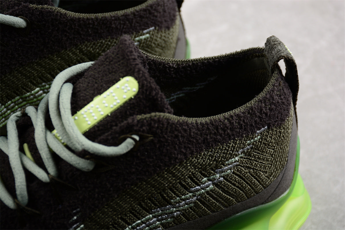 NikeUnisex Air Max Scorpion FK - Barely Volt