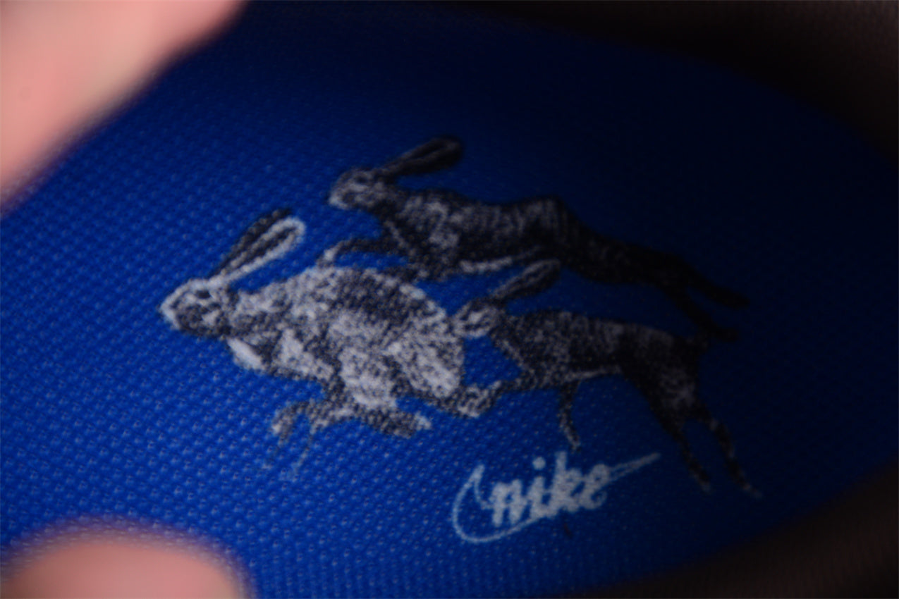 NikeUnisex Zoom Vomero 5 - Black/Brown