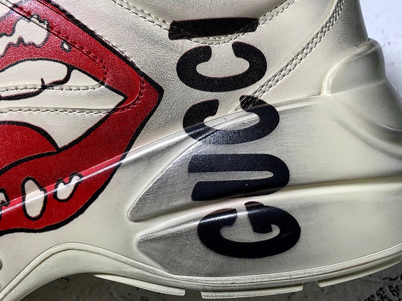 GUCCIUnisex Rhyton - Mouth Print