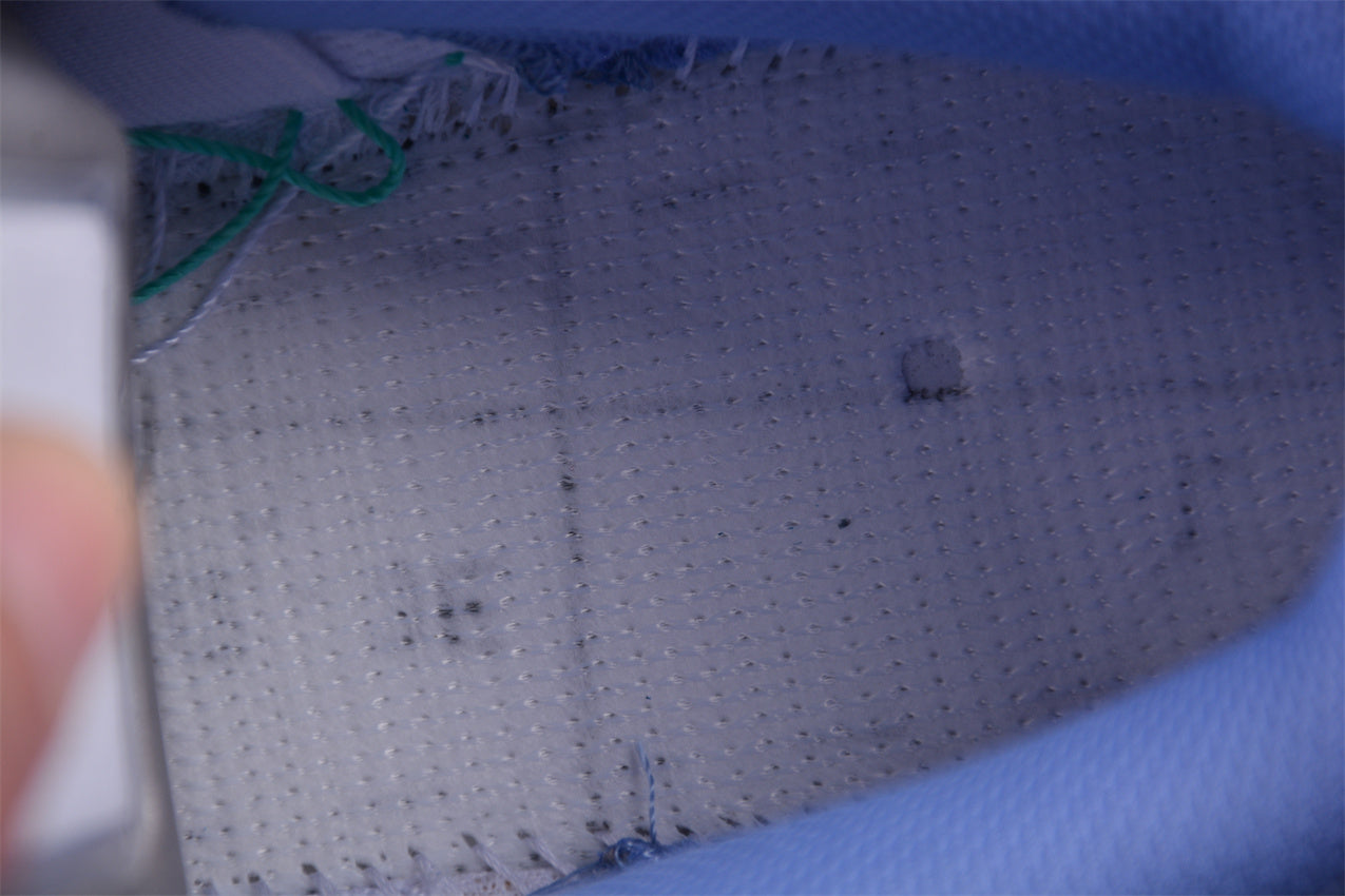 Futura Laboratories x NikeUnisex Dunk Low - Bleached Aqua