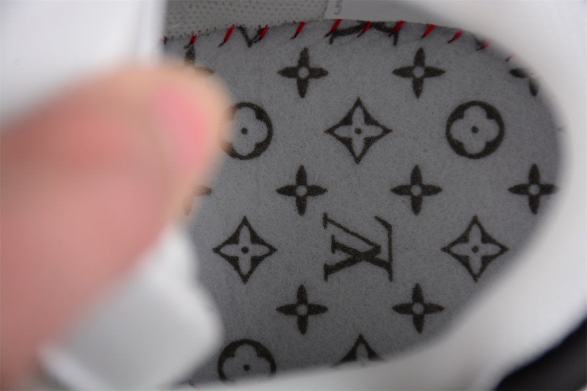 LouisVuitton Trainer Dots Monogram - Black