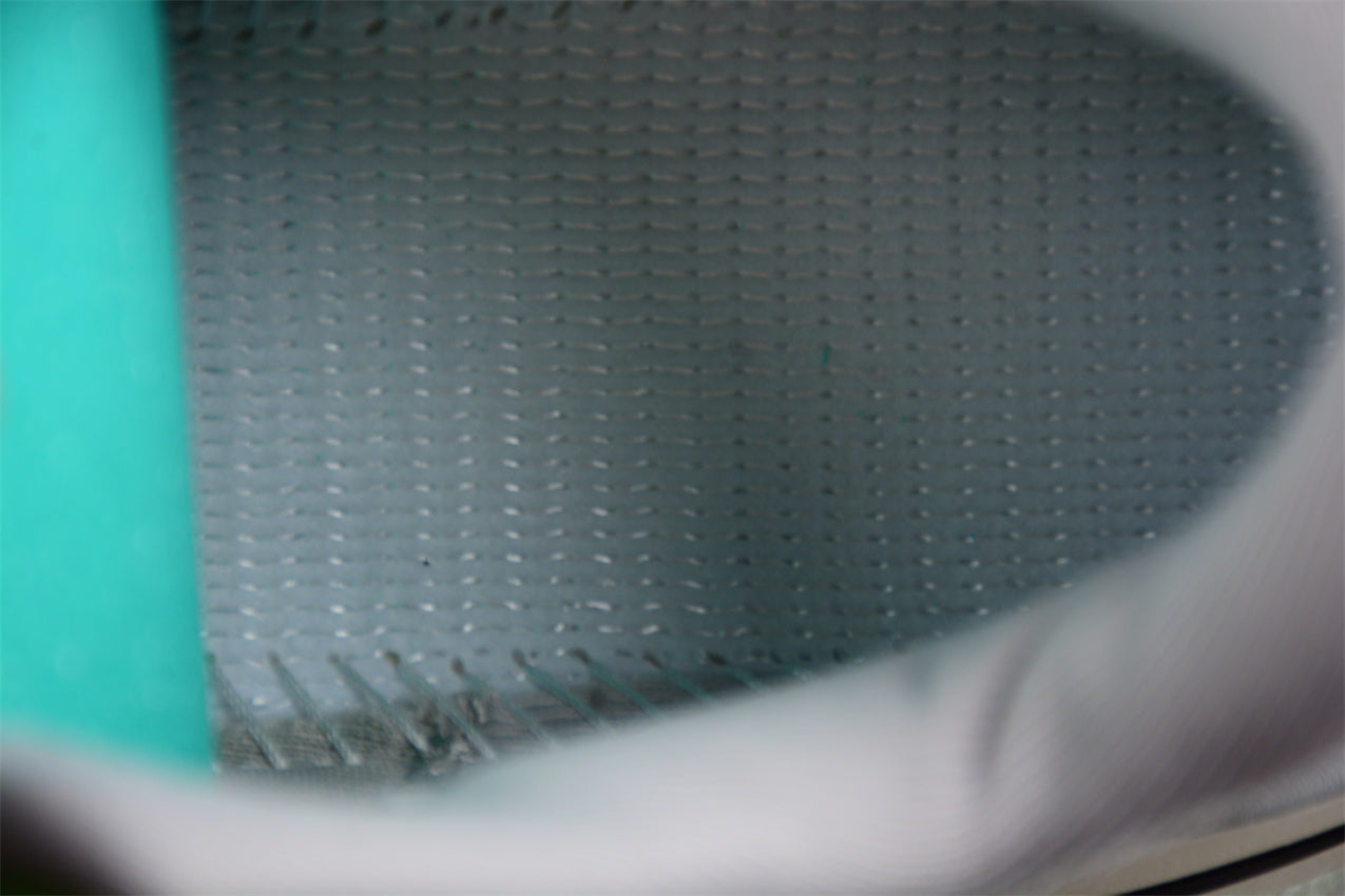 NikeUnisex Airmad Motiva - Grey