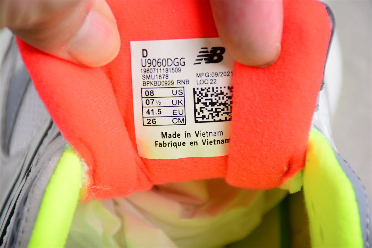 New Balance 9060 - Glow Green