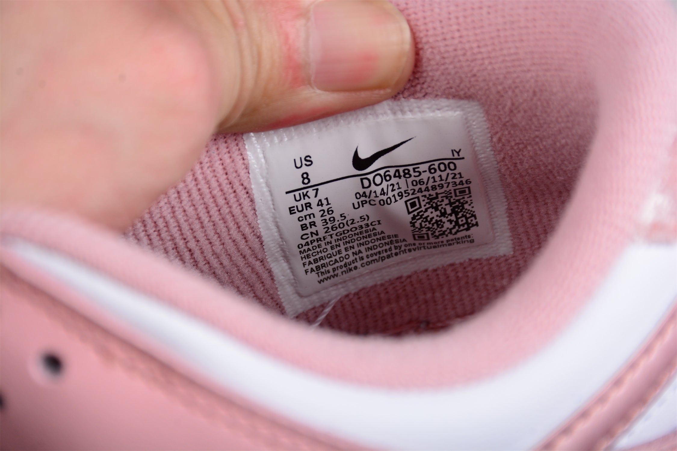 NikeWMNS SB Dunk Low - Pink Velvet