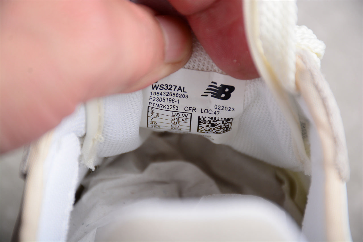 New Balance 327 - Sea Salt