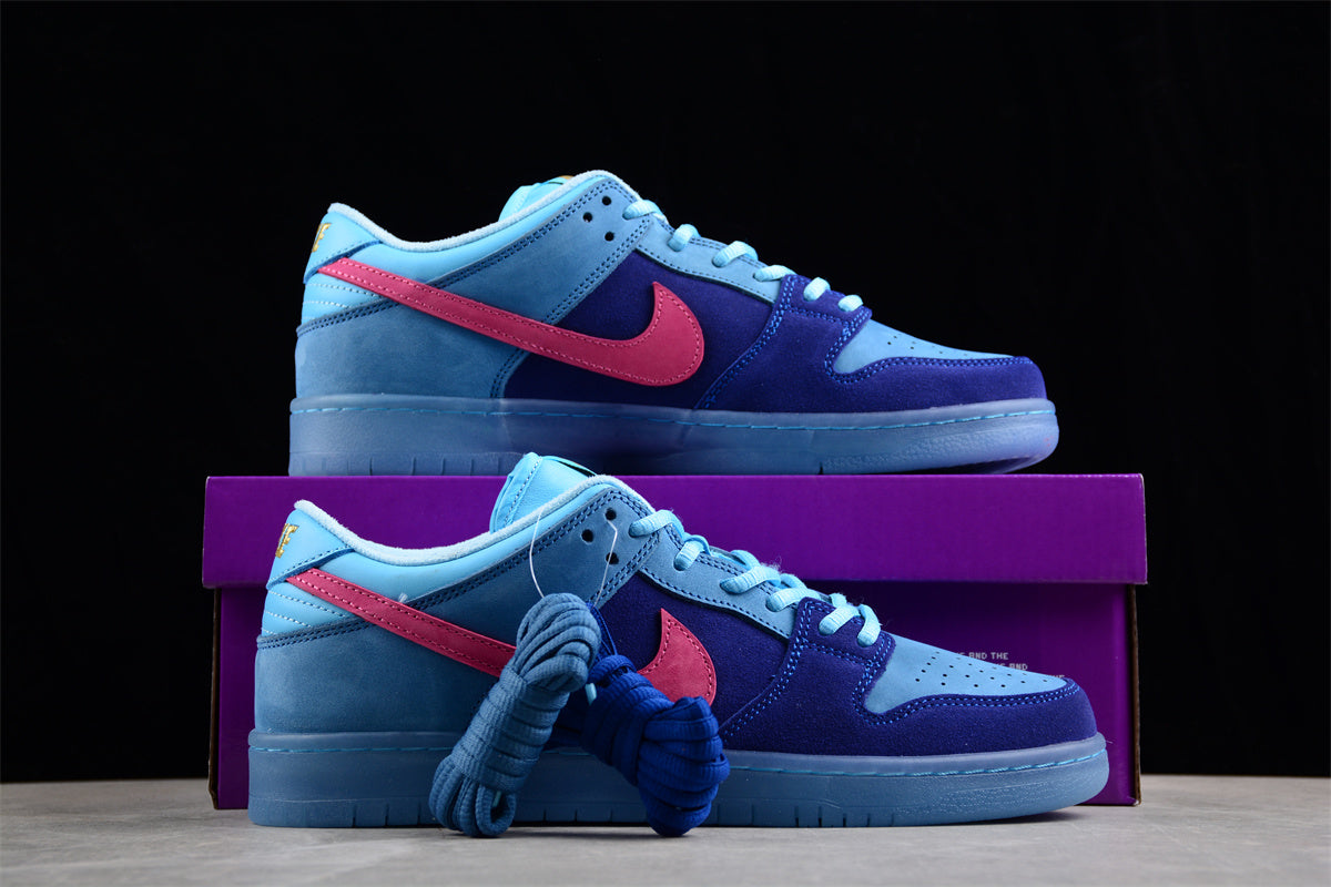 Run The Jewels x NikeMens SB Dunk Low - Blue