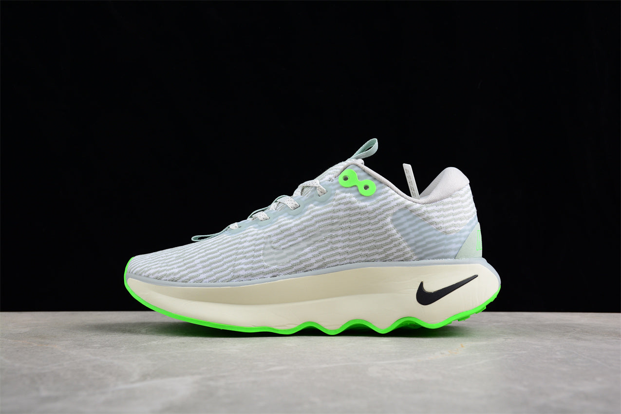NikeUnisex Airmad Motiva - Grey