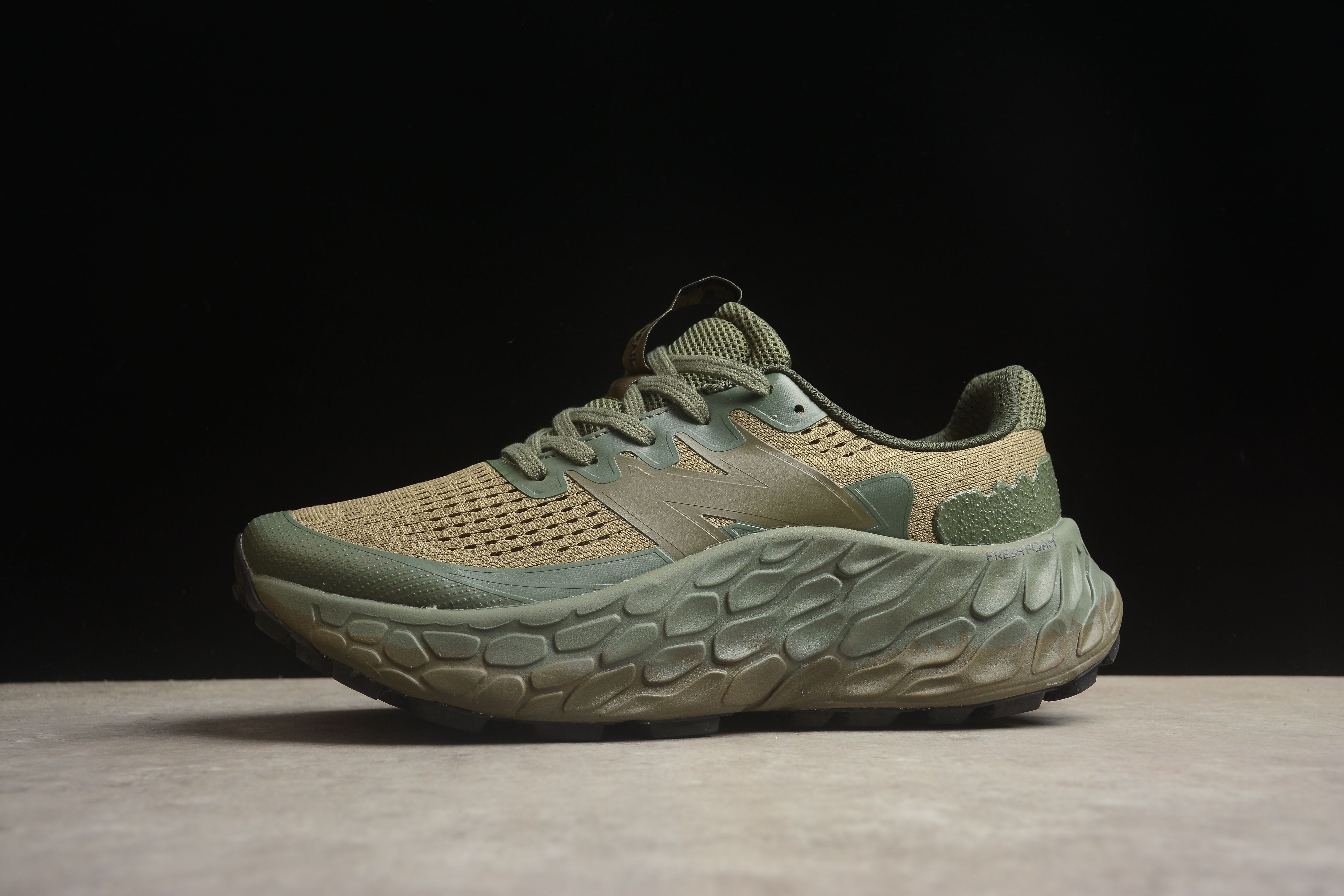 New Balancee Fresh Foam Trail More V3 - Covert Green