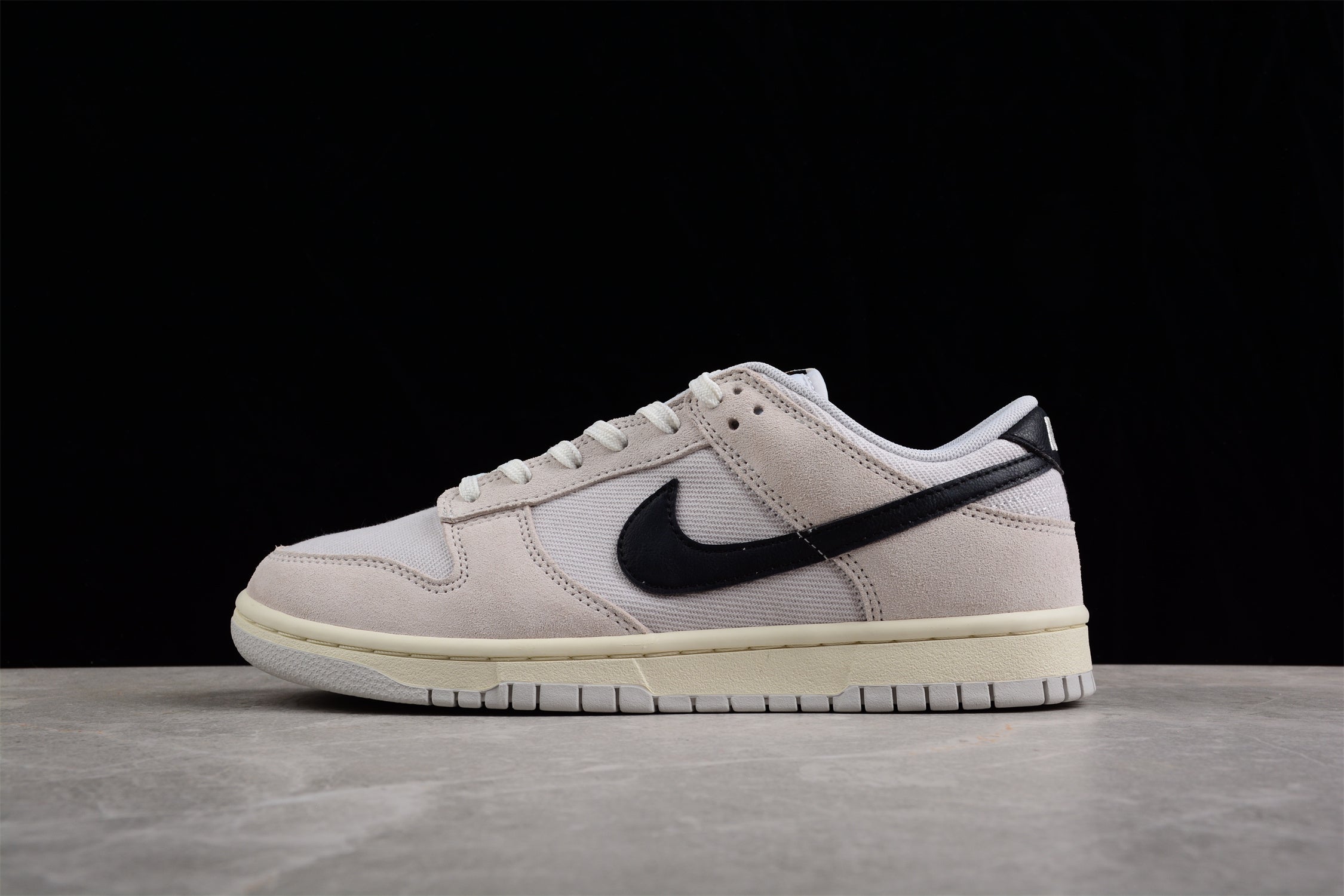 NikeUnisex Dunk Low - Certified Fresh