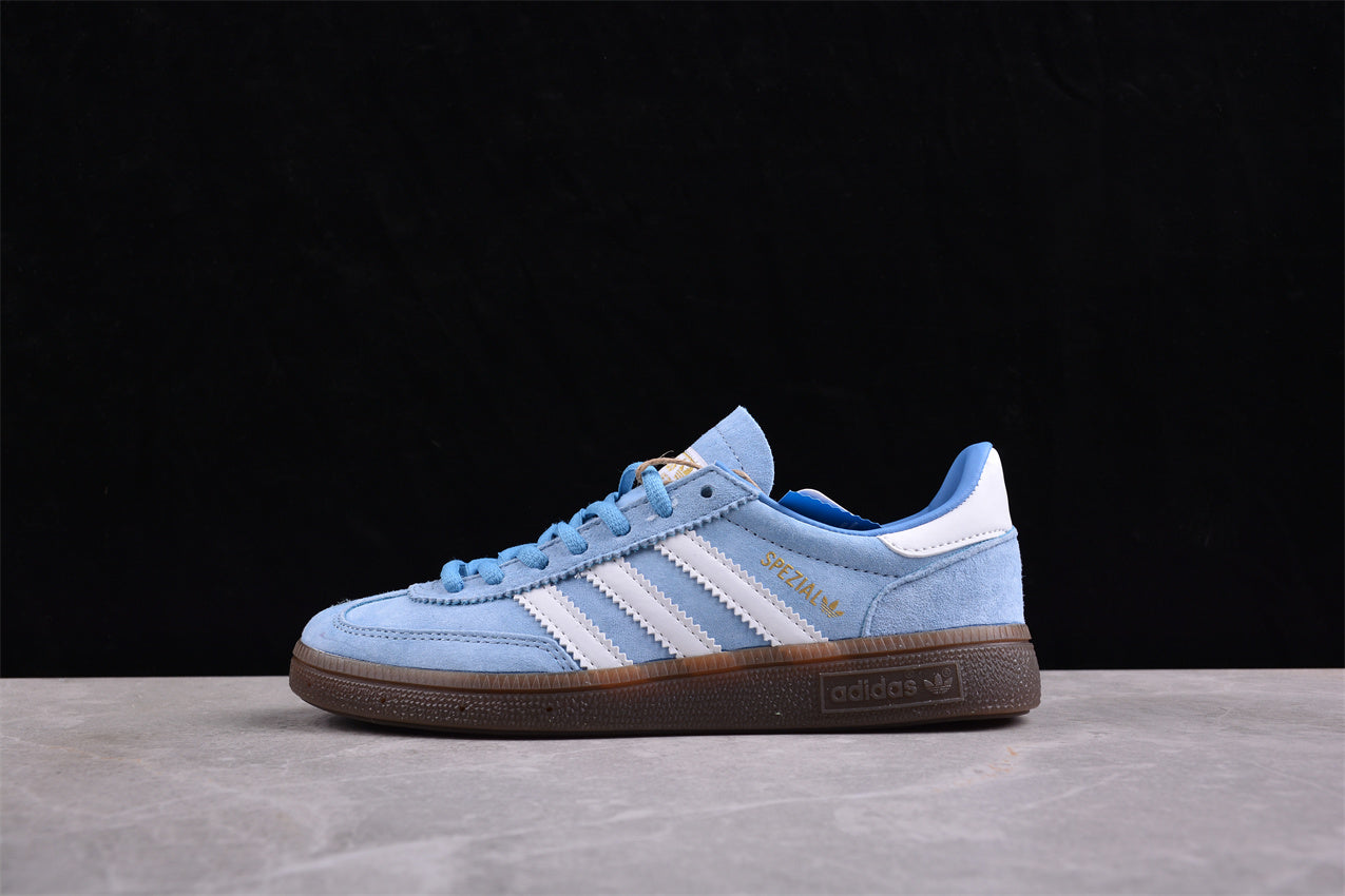 adidasUnisex Spezial Light - Blue