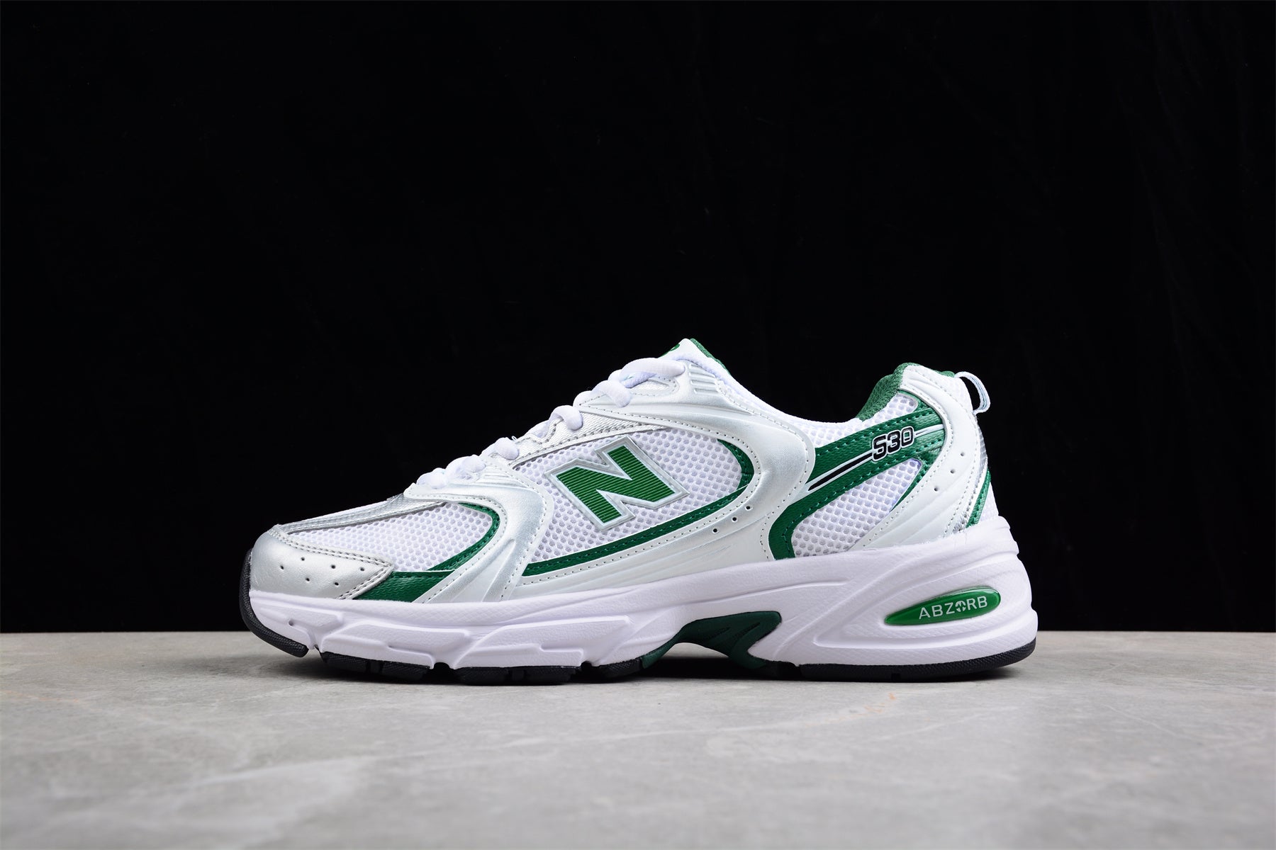 WMNS New Balance 530 - Nightwatch Green