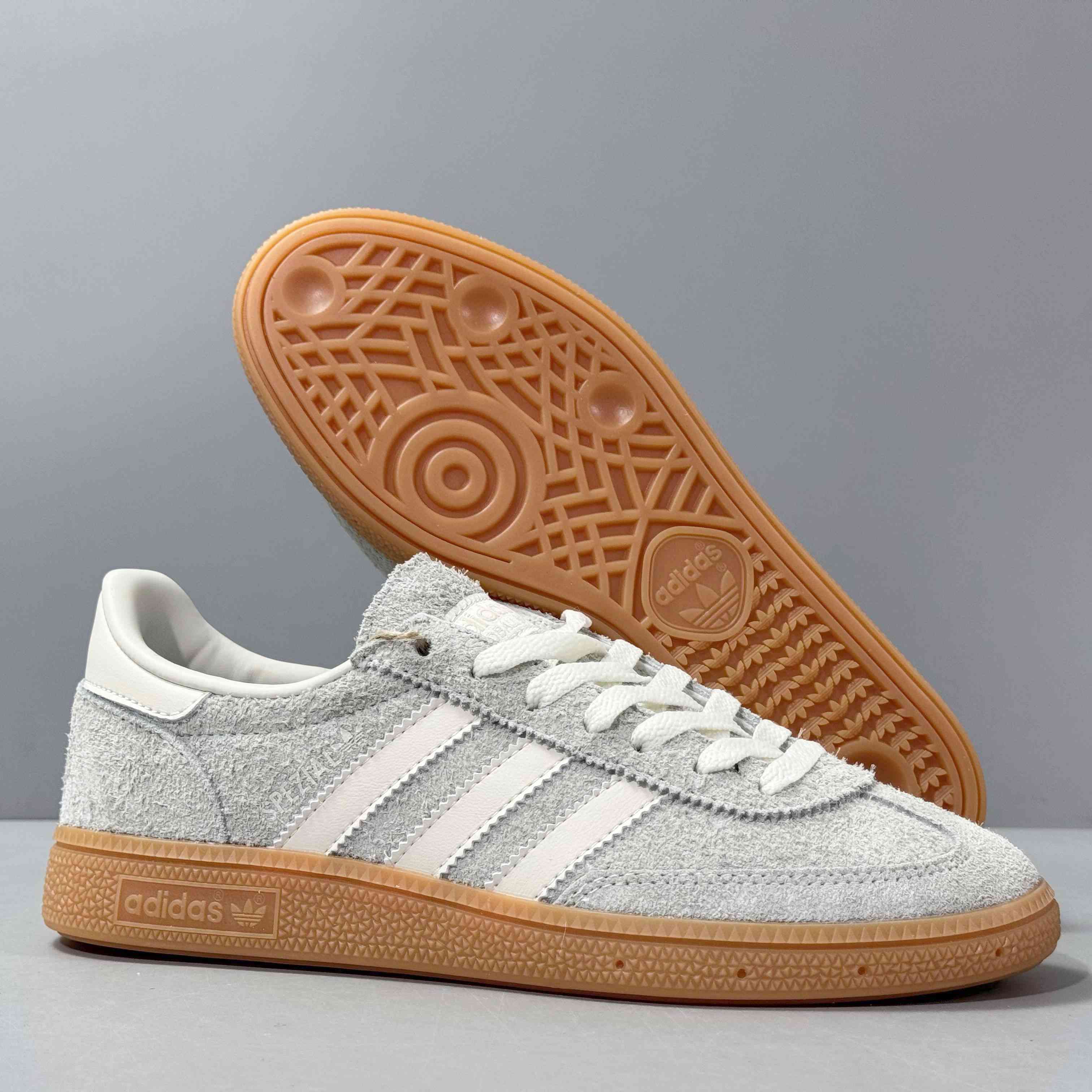 adidasUnisex Handball Spezial - Silver Gum