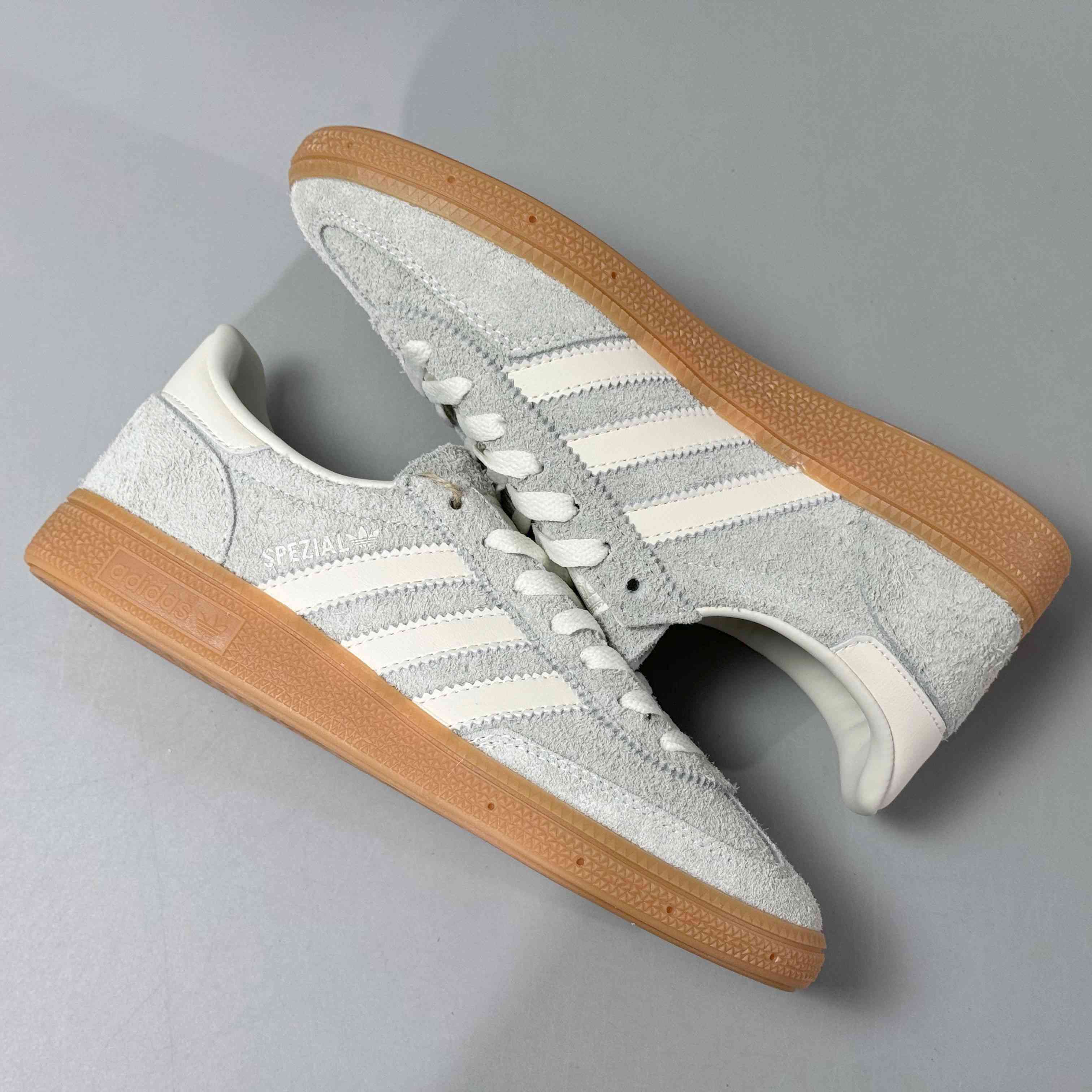 adidasUnisex Handball Spezial - Silver Gum