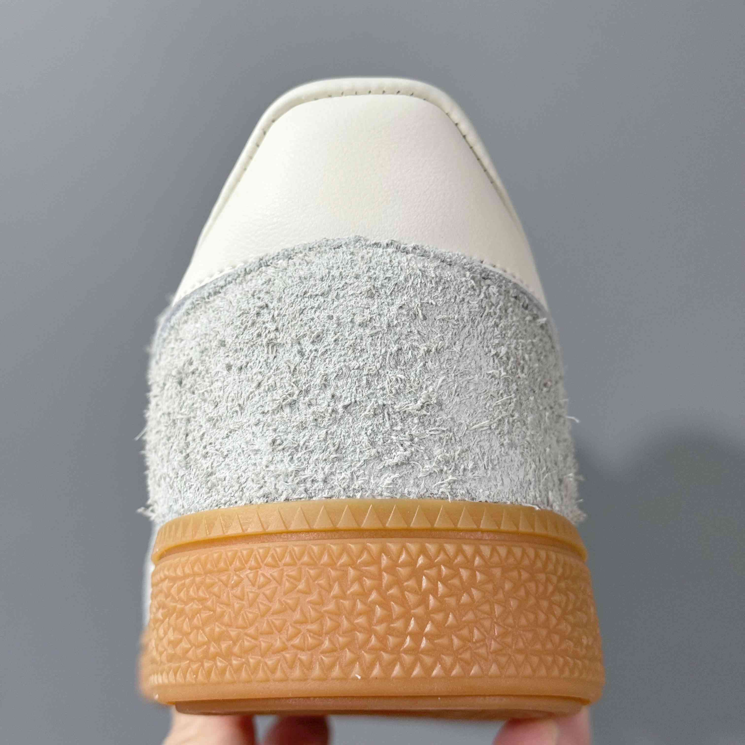 adidasUnisex Handball Spezial - Silver Gum