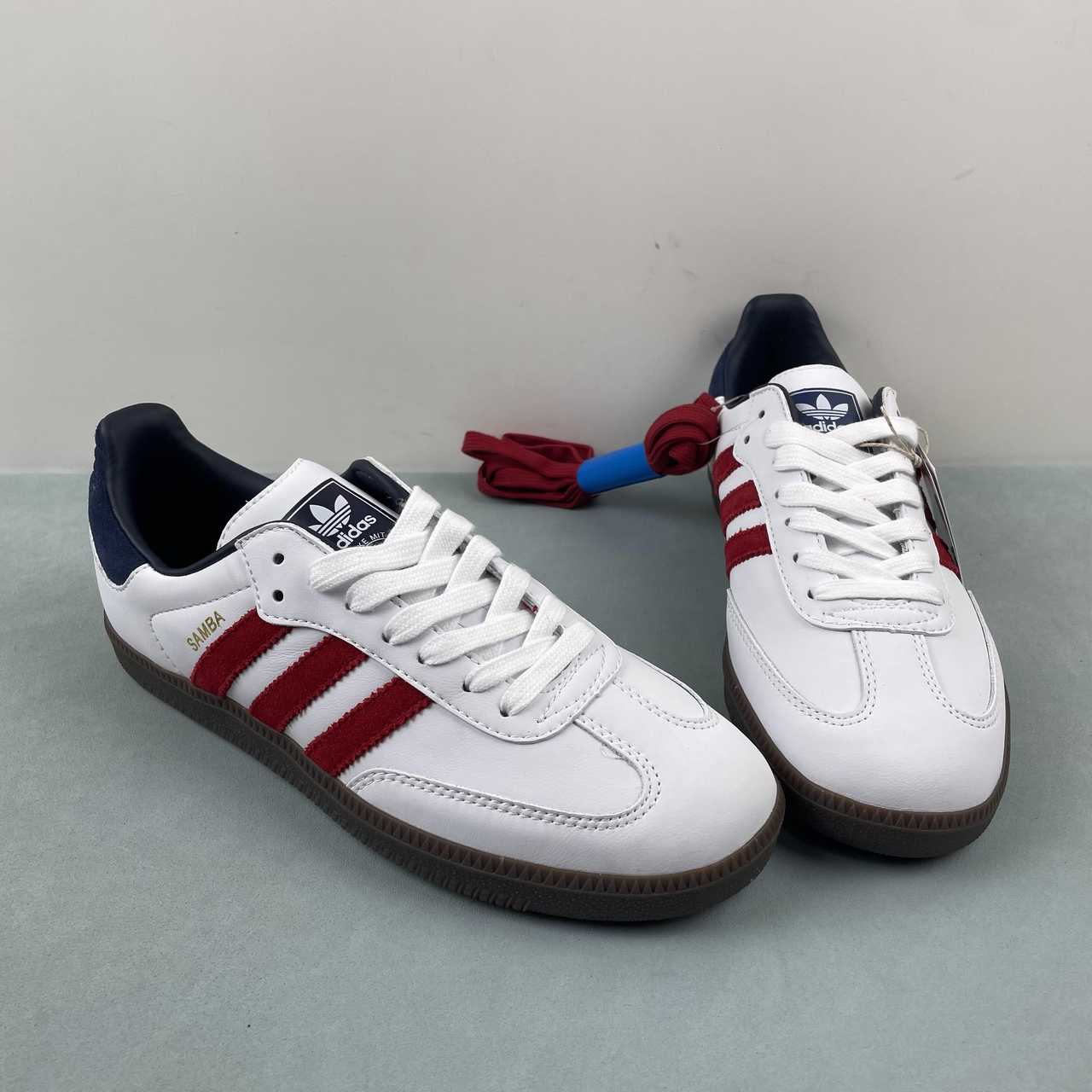 adidasWMNS Samba - Team Victory Red