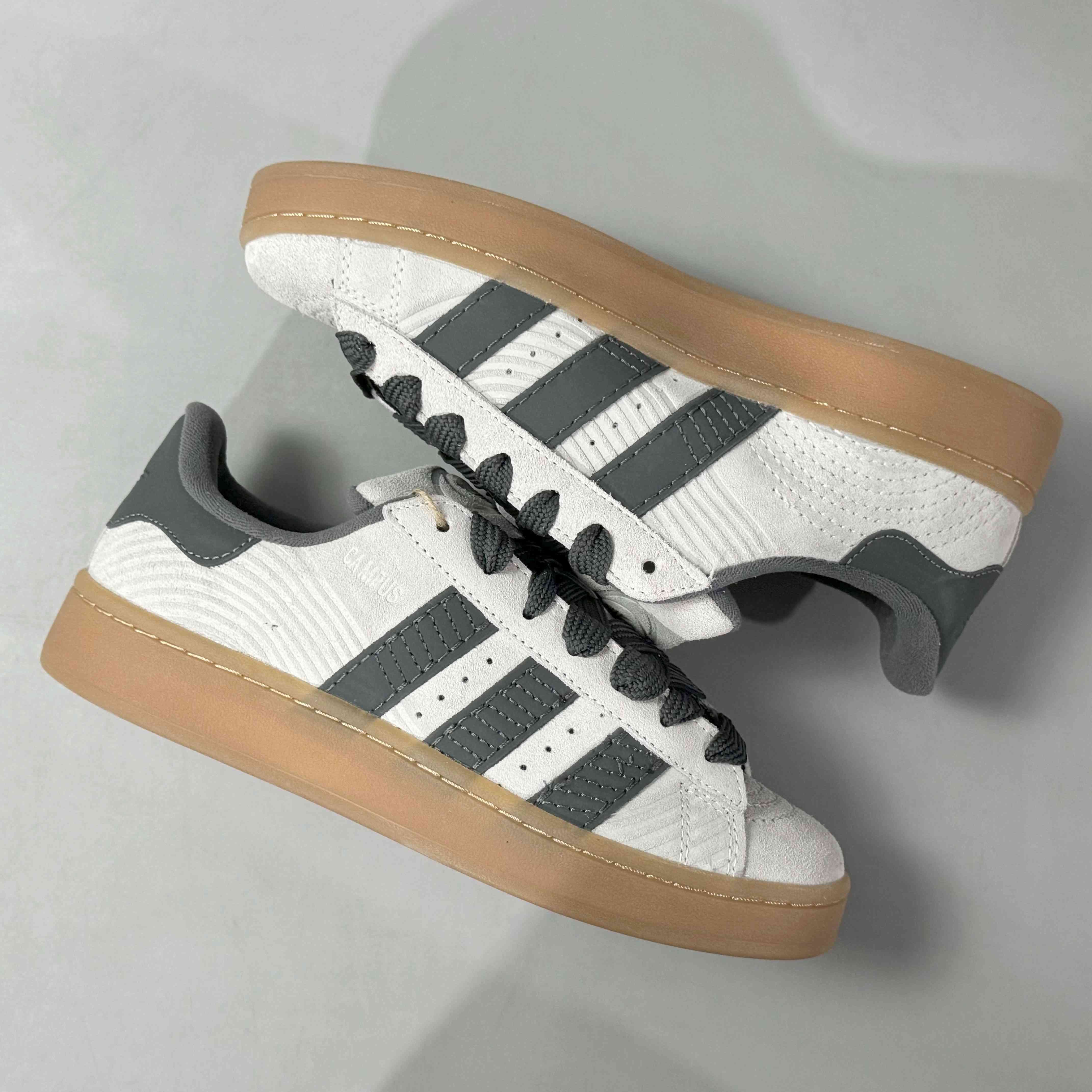 adidasUnisex Campus 00s - Ash Silver
