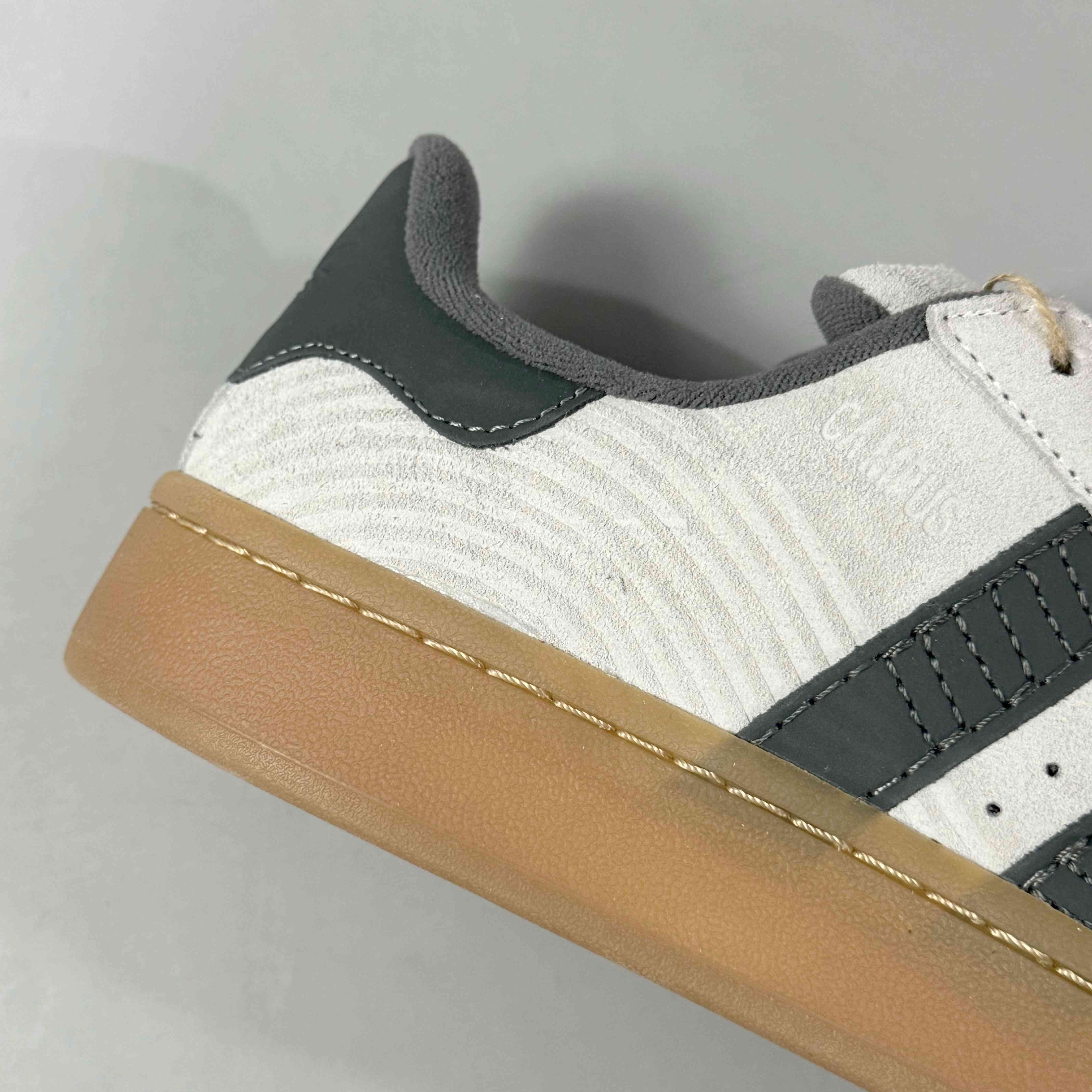 adidasUnisex Campus 00s - Ash Silver