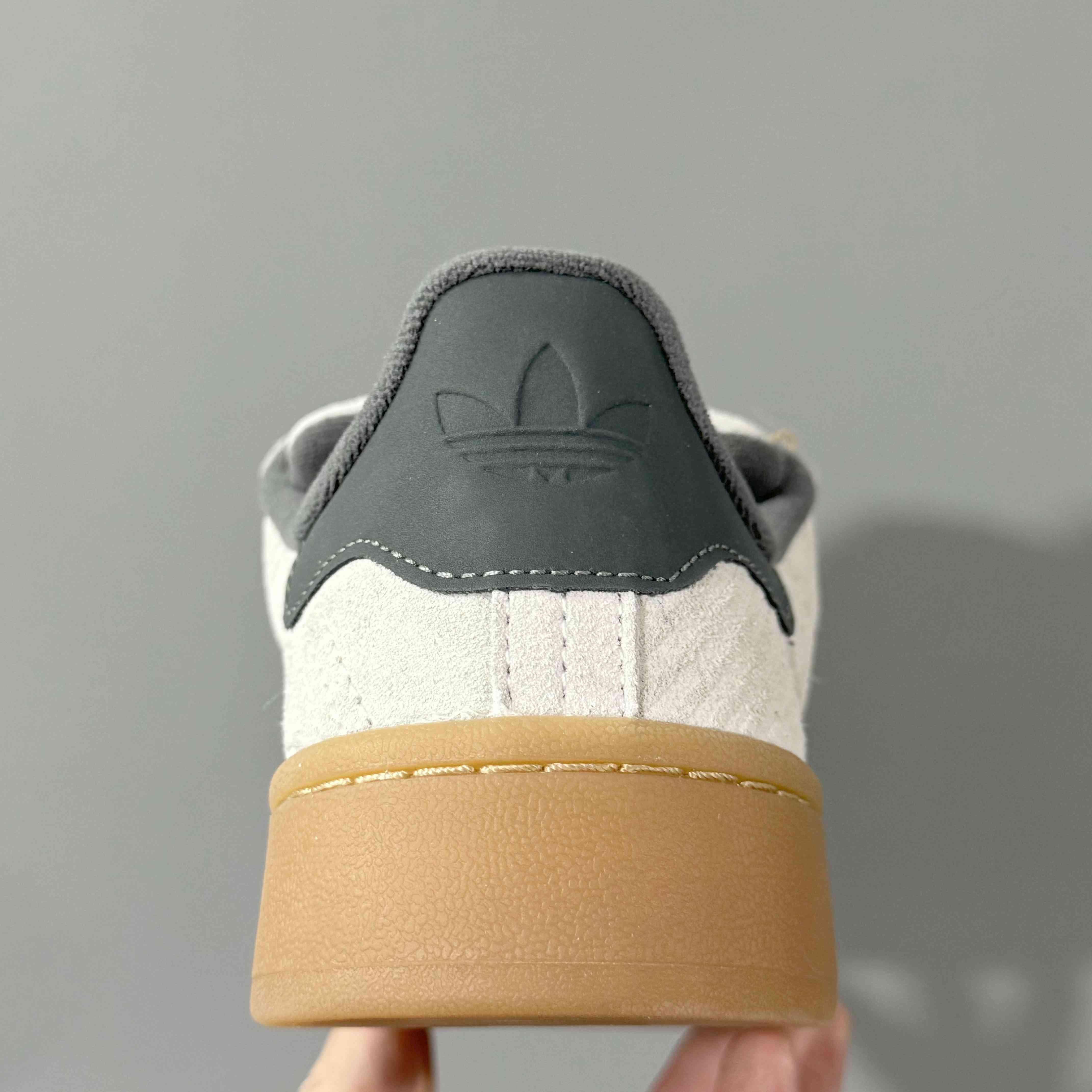 adidasUnisex Campus 00s - Ash Silver