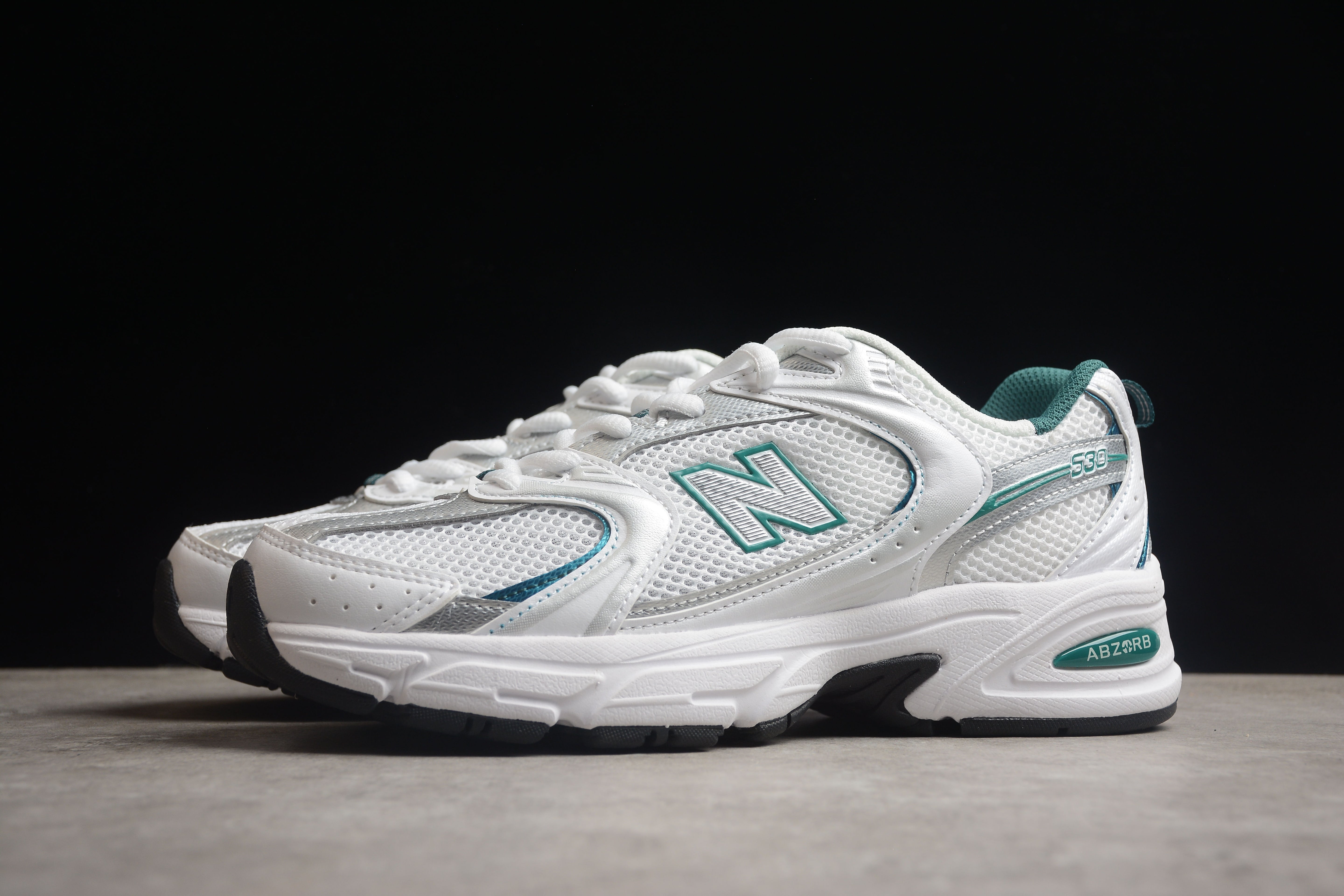 New Balance 530 - White/Green