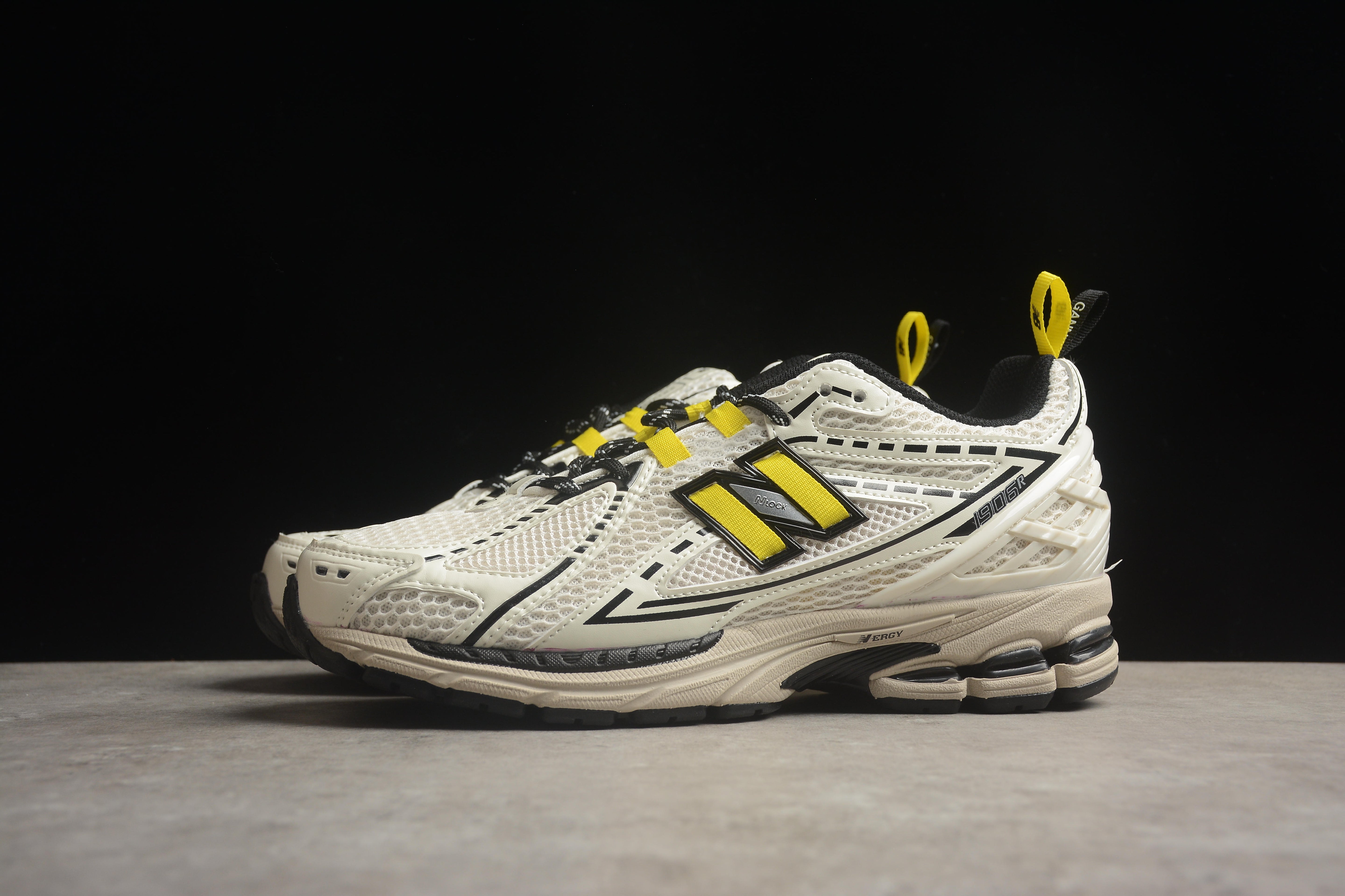 New Balance 1906R x Ganni - Egret