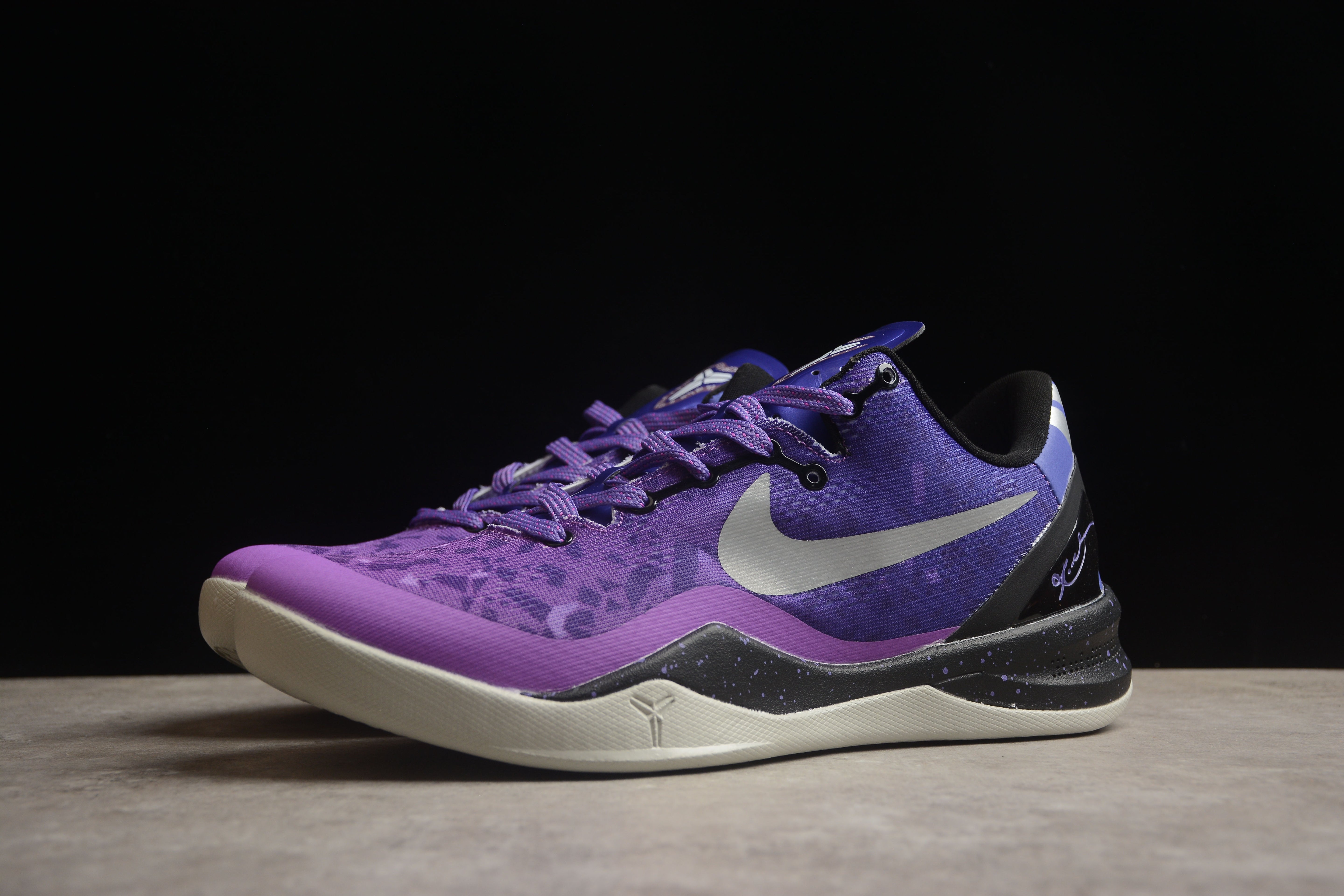NikeUnisex Kobe 8 - System Playoff