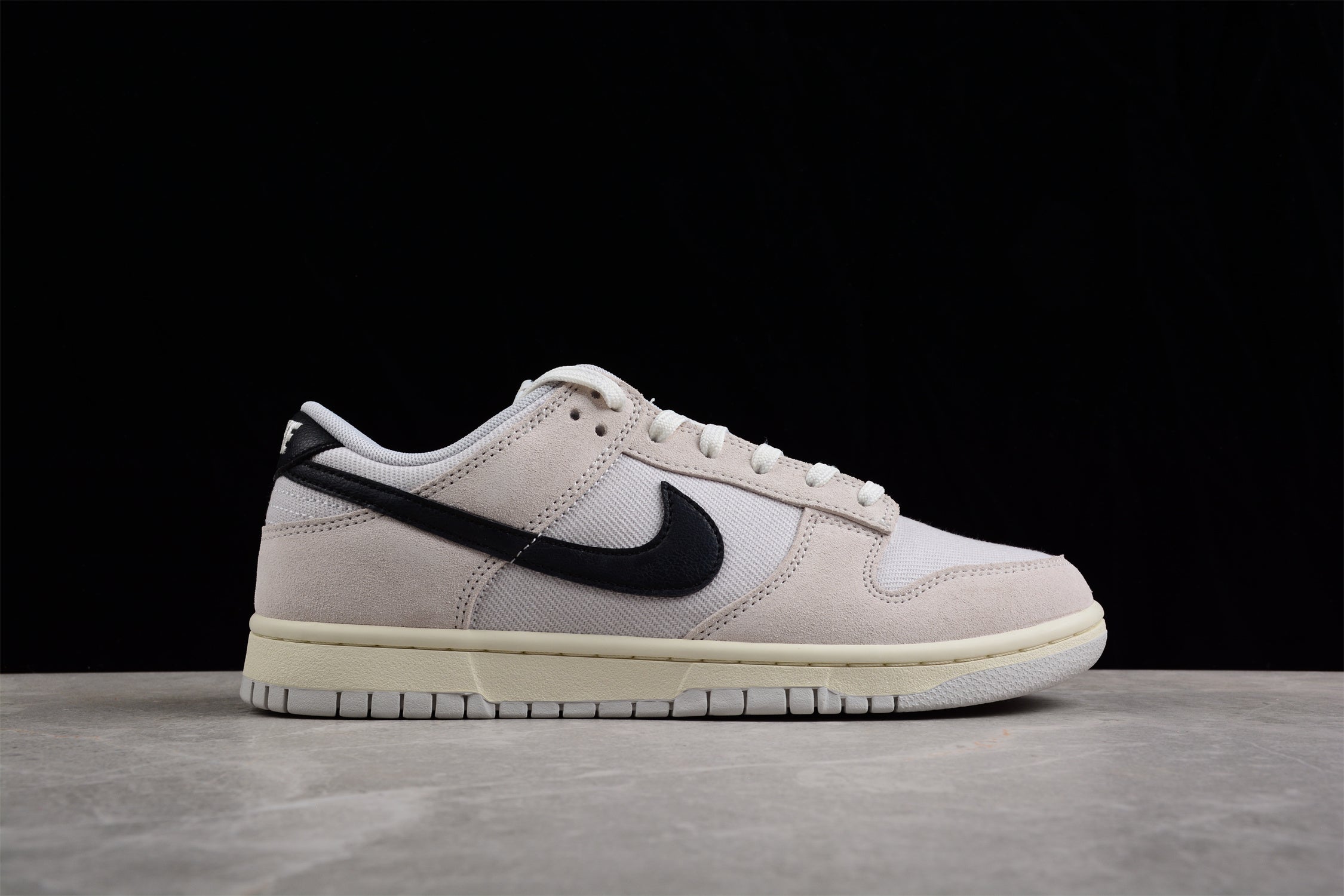 NikeUnisex Dunk Low - Certified Fresh