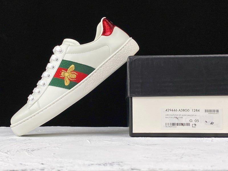 GUCCIMens Embroidered ace Bee - White