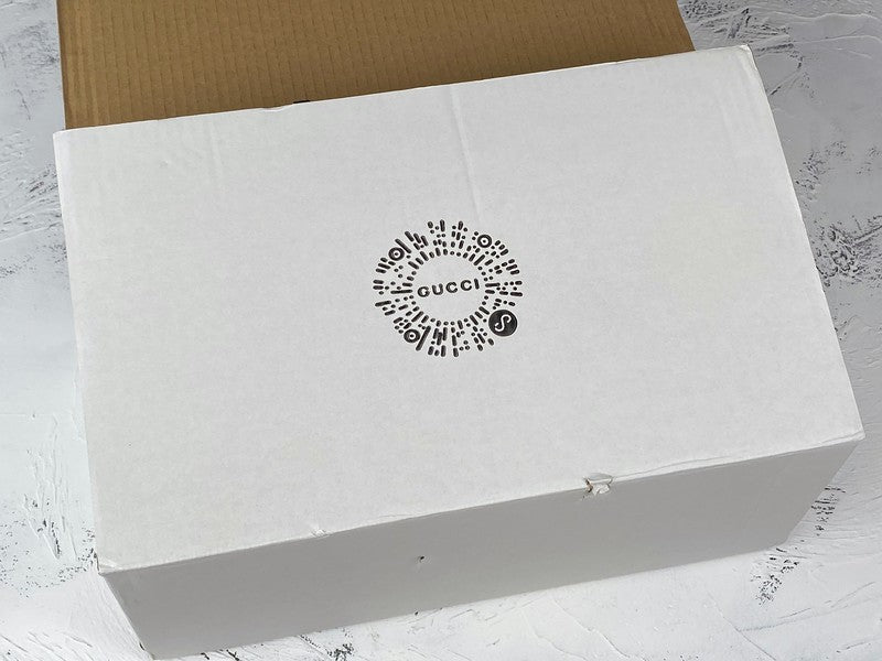 GUCCIUnisex Embroidered ace Bee - White