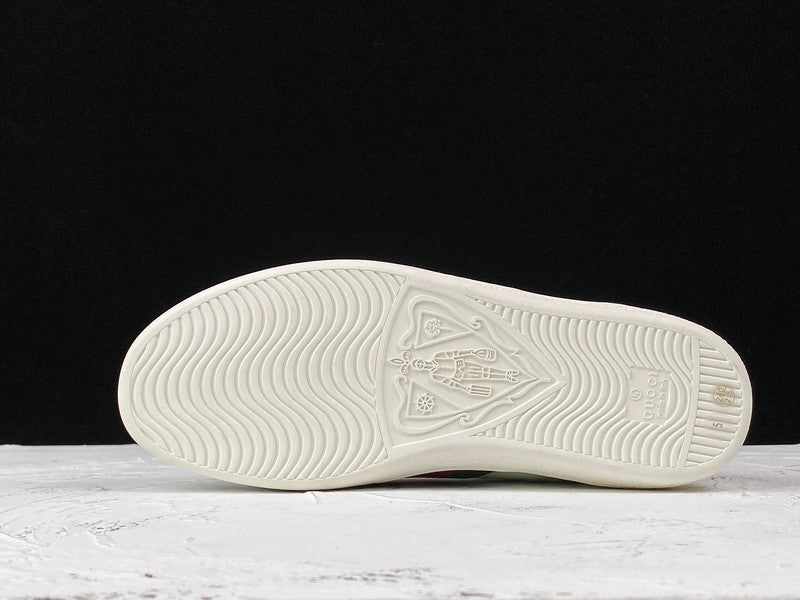 GUCCIUnisex Embroidered ace Bee - White