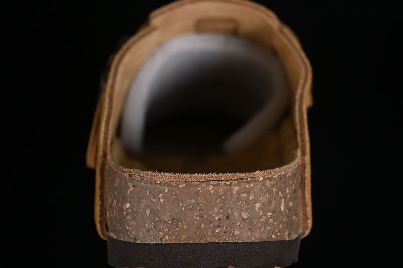 BirkenstockUnisex boston tan Clogs - Brown
