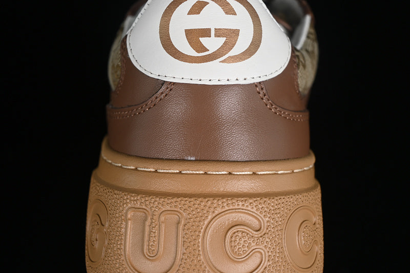 GucciUnisex Embossed GG Logo - Cream Canvas