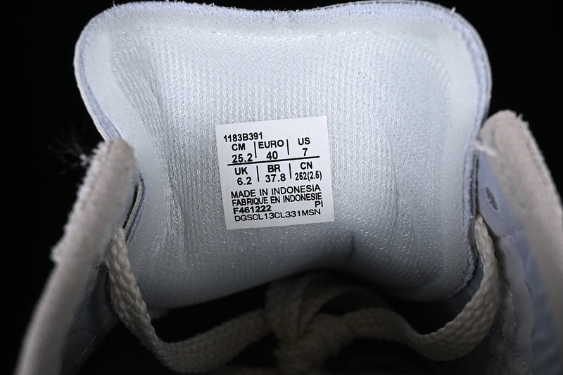 WMNS Onitsuka Tiger Mexico 66 - White/Olive Slipon