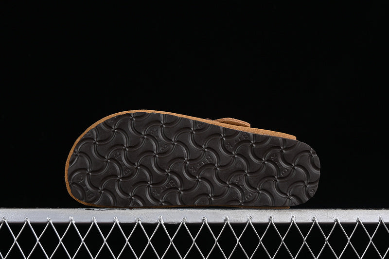 BirkenstockUnisex boston tan Clogs - Brown