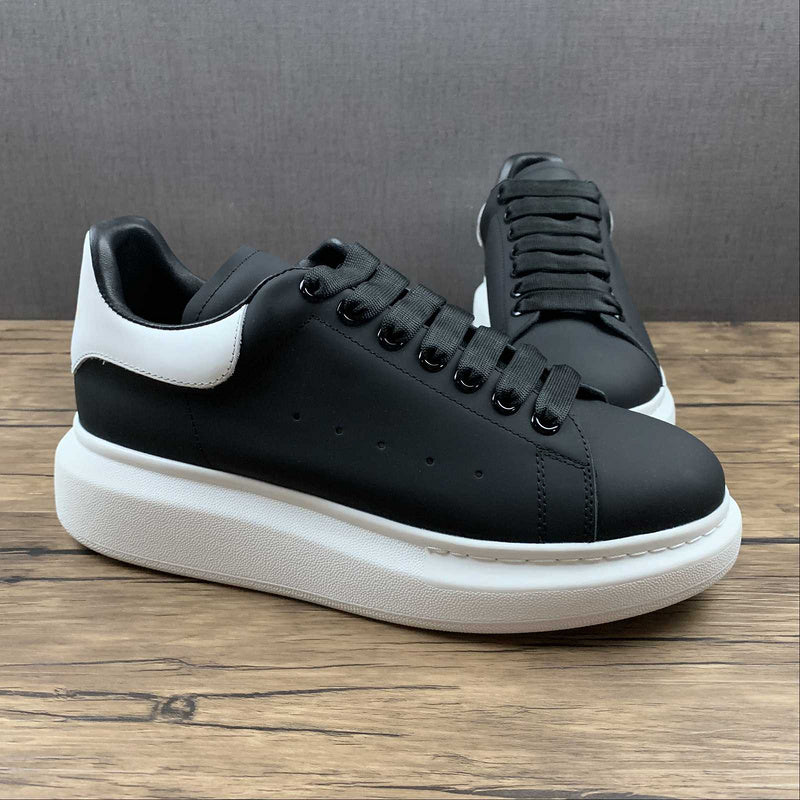 AlexandreUnisex McQueen - Black