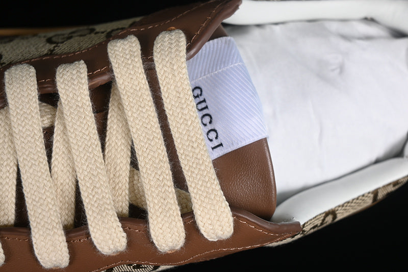 GucciUnisex Embossed GG Logo - Cream Canvas