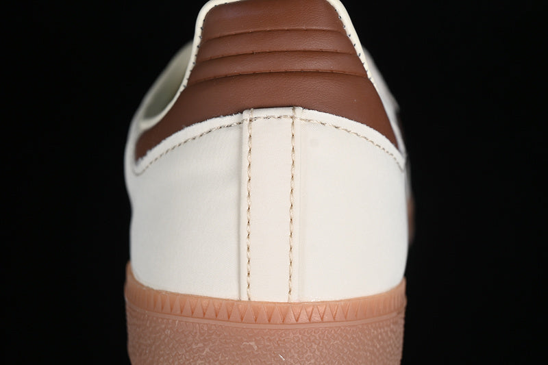 adidasMens Samba Pre Loved - Cream/Brown