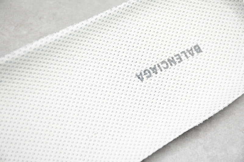 BalenciagaUnisex Triple S - Off White
