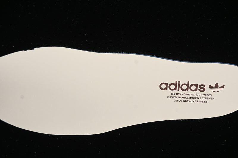 adidasMens Samba Pre Loved - Cream/Brown