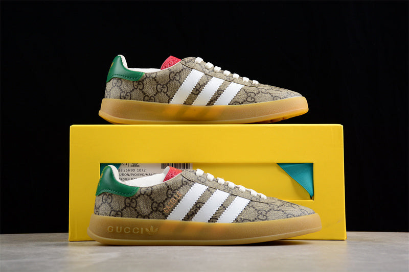adidasUnisex x Gucci Gazelle Beige - Monogram