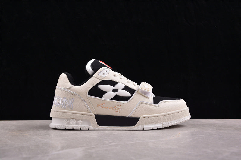 LouisVuitton Trainer - Cream/Black