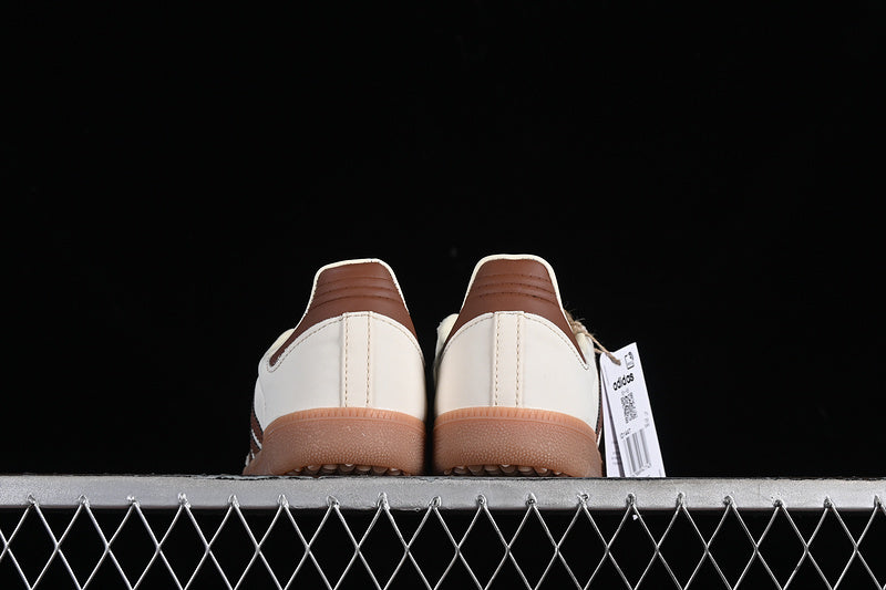 adidasMens Samba Pre Loved - Cream/Brown