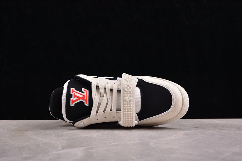 LouisVuitton Trainer - Cream/Black