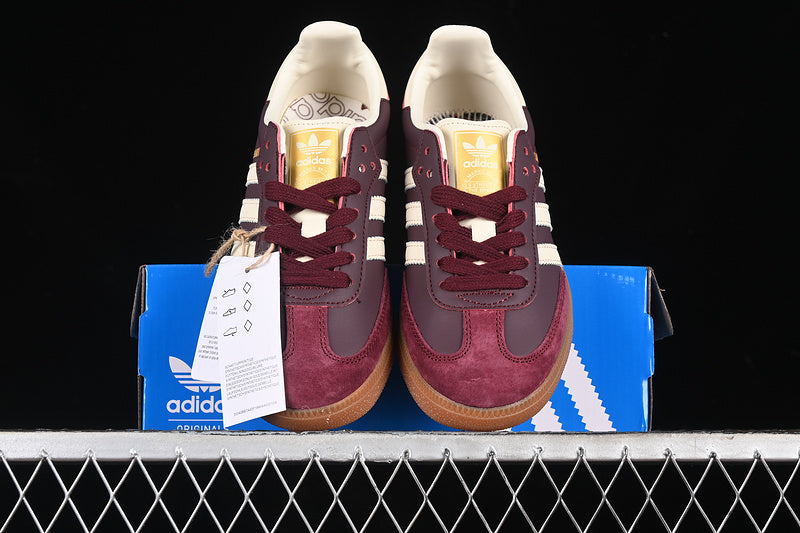 adidasMens Samba - Maroon Gold Metallic