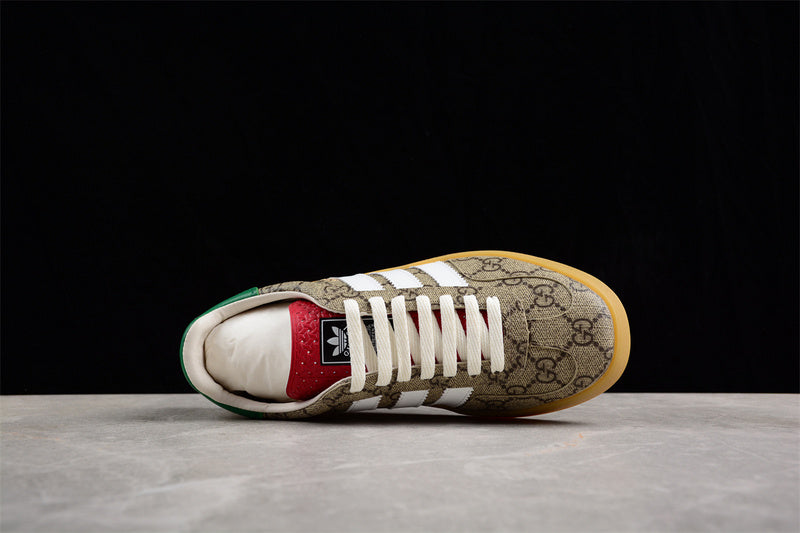adidasUnisex x Gucci Gazelle Beige - Monogram